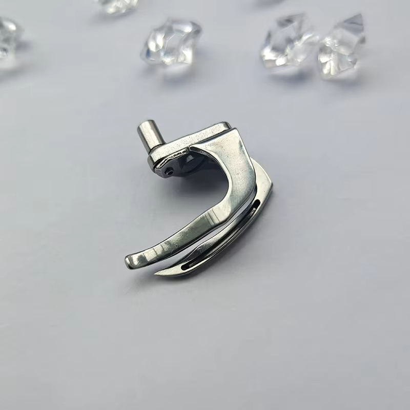 Лупер Y68217 для четырехигольн – обзор и цена Needle Threader Tool